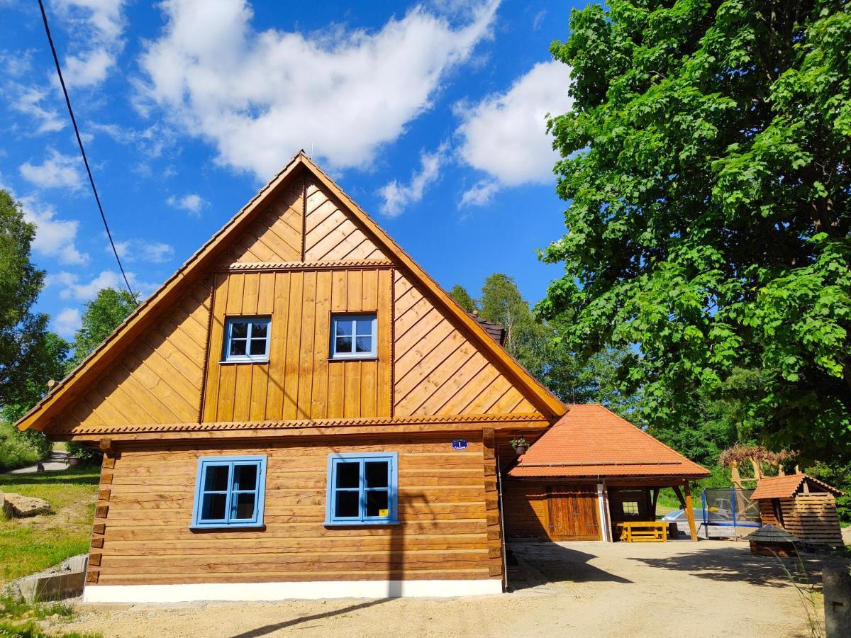 Roubenka U Zvonicky Villa Cejle Bagian luar foto